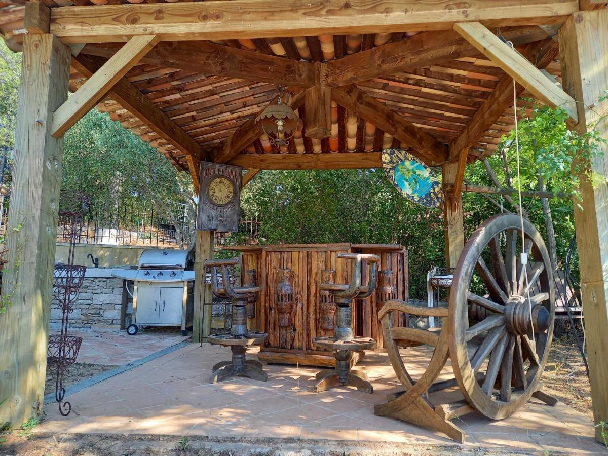 Maison Au Castellet Ле-Кастелле Экстерьер фото