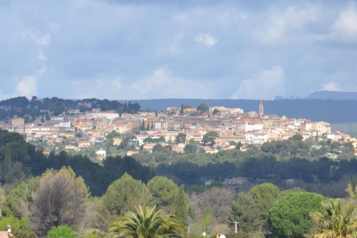 Maison Au Castellet Ле-Кастелле Экстерьер фото