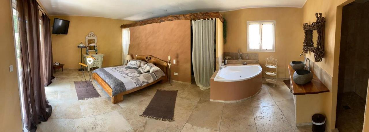 Maison Au Castellet Ле-Кастелле Экстерьер фото